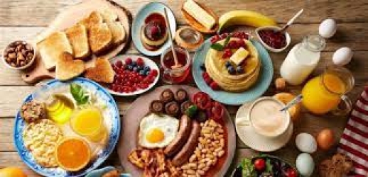 خبراء: وجبة الفطور تؤثر على صحة ووزن الجسم والحالة المزاجية