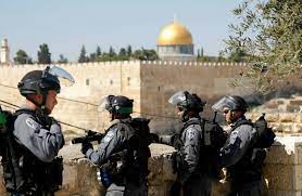 مسؤولون بالشرطة الإسرائيلية: القيود على دخول الأقصى برمضان قد تشعل القدس