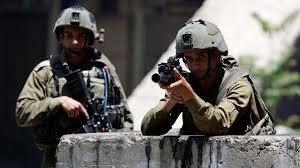 الجيش الإسرائيلي: إصابة 3 جنود خلال عملية بالضفة الغربية