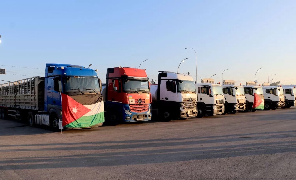 عاجل-القوات المسلحة ترسل 51 شاحنة مساعدات إنسانية إلى قطاع غزة