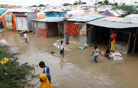 الفيضانات تودي بحياة أكثر من 300 شخص شرق أفريقيا