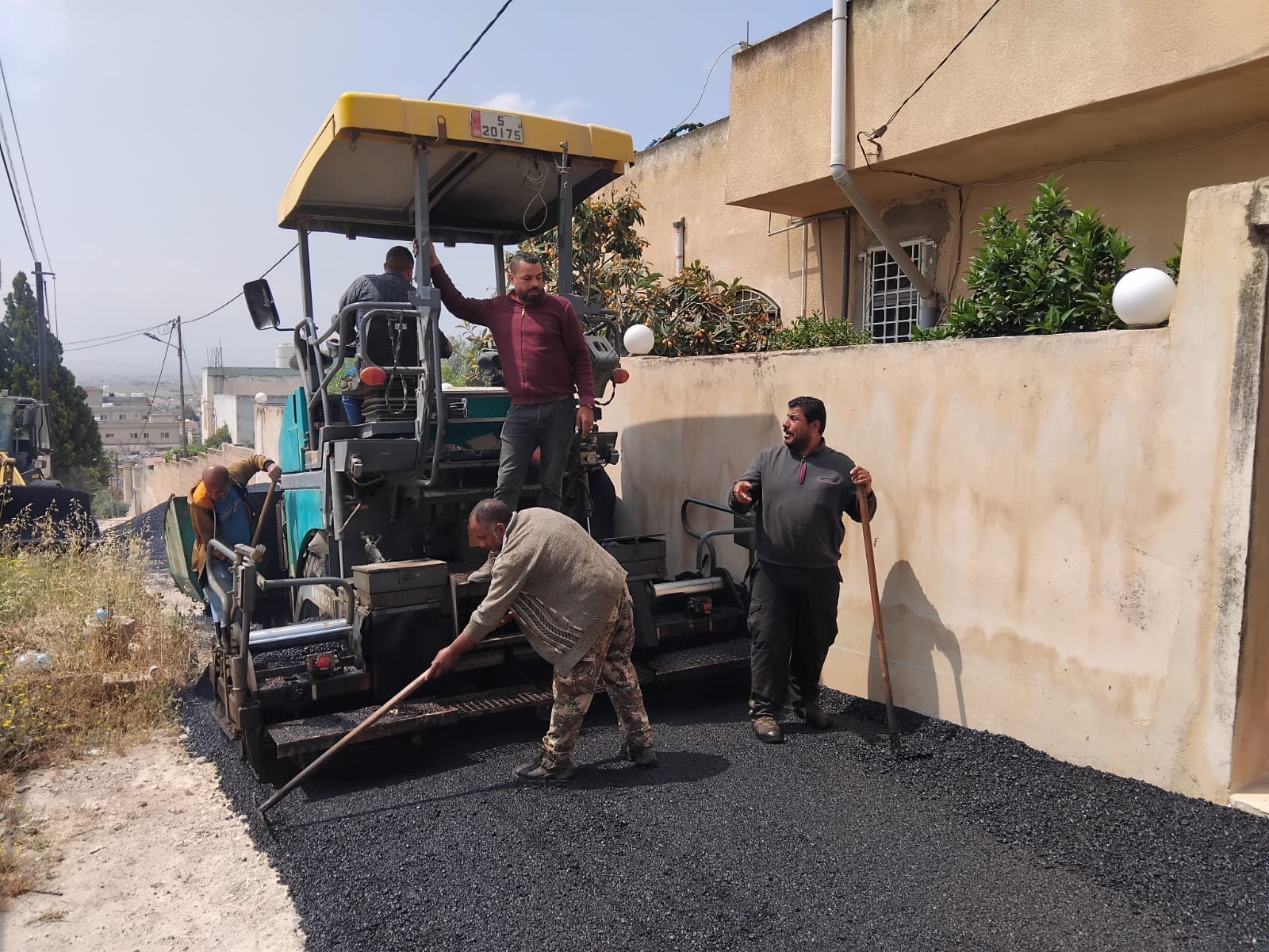 بلدية إربد تجري أعمال صيانة وتنظيف للمرافق التابعة لها