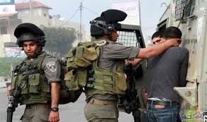 الاحتلال يعتقل 22 فلسطينيا بالضفة