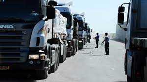 الاحتلال منع دخول أكثر من 400 شاحنة مساعدات خلال يومين