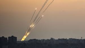 سقوط صاروخين أطلقا من القطاع في بئر السبع وغلاف غزة