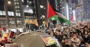 هتافات لفلسطين في شوارع العاصمة اليابانية طوكيو
