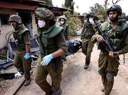 قناة إسرائيلية: إصابة 4 جنود وعنصر تابع لوزارة الدفاع بجروح خطيرة بغزة