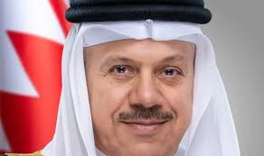 وزير الخارجية البحريني يؤكد اعتماد القادة العرب لمبادرات بلاده في القمة