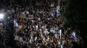 عائلات الأسرى الإسرائيليين تتظاهر مجددا وتطالب بوقف الحرب #نبأ_الأردن 