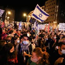 الشرطة الإسرائيلية تعتقل 15 شخصا شاركوا بمظاهرة ضد الحكومة