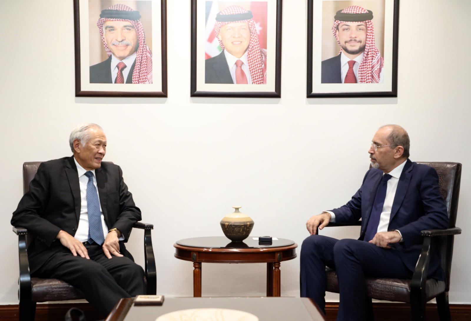 سنغافورة تؤكد استمرار التعاون والتنسيق مع الأردن في تقديم المساعدات لغزة