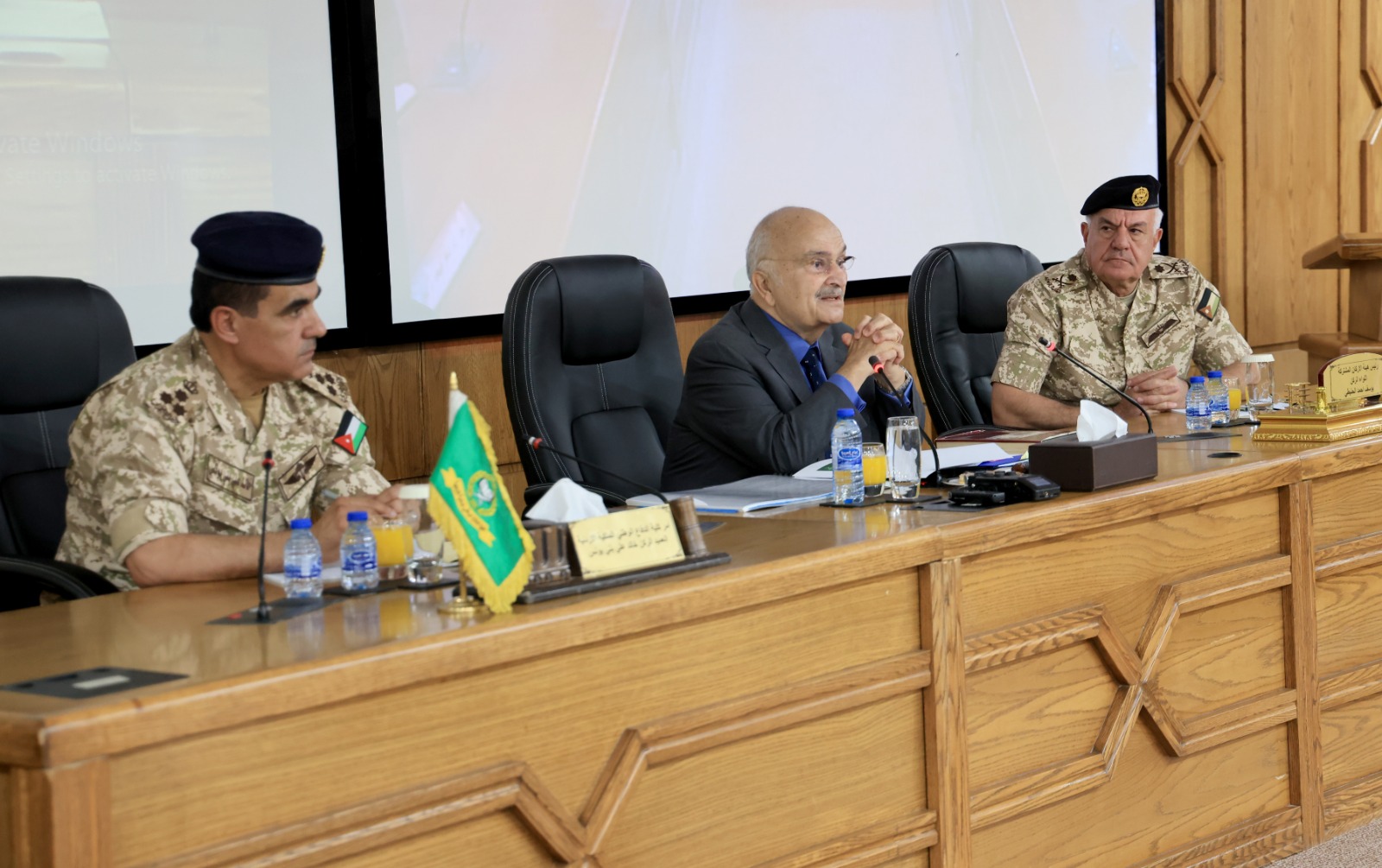 الأمير الحسن بن طلال يحاضر في كلية الدفاع الوطني