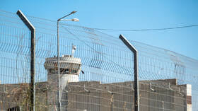 عاجل - هآرتس: معتقلان فلسطينيان توفيا إثر تعرضهما للضرب