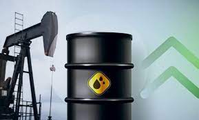 النفط يسجل 4% مكاسب أسبوعية بفضل توقعات نمو الطلب