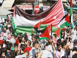مسيرة في عمان تطالب بوقف العدوان الإسرائيلي على غزة