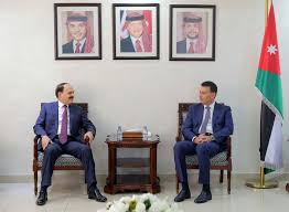 رئيس النواب يلتقي القائم بأعمال السفارة العراقية