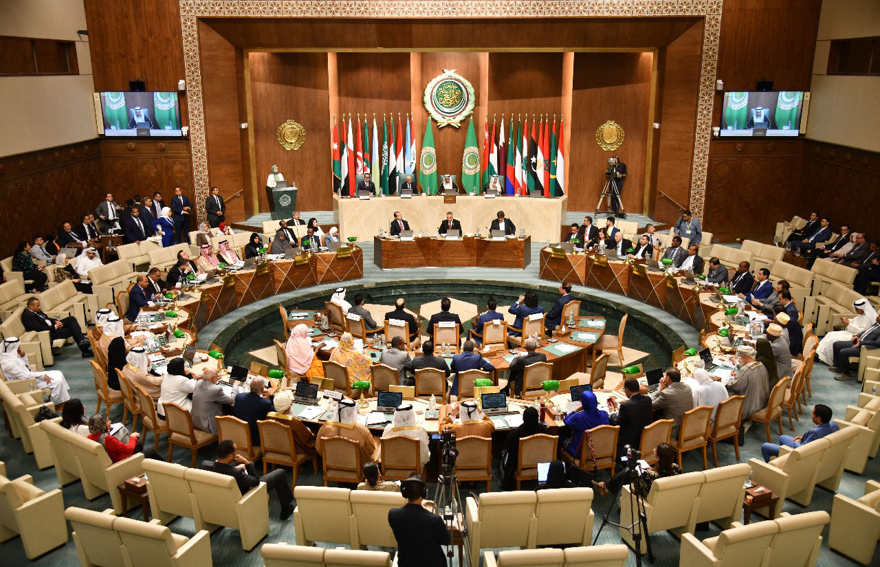 البرلمان العربي يستنكر قصف كيان الاحتلال لمدرسة تؤوي نازحين بالنصيرات