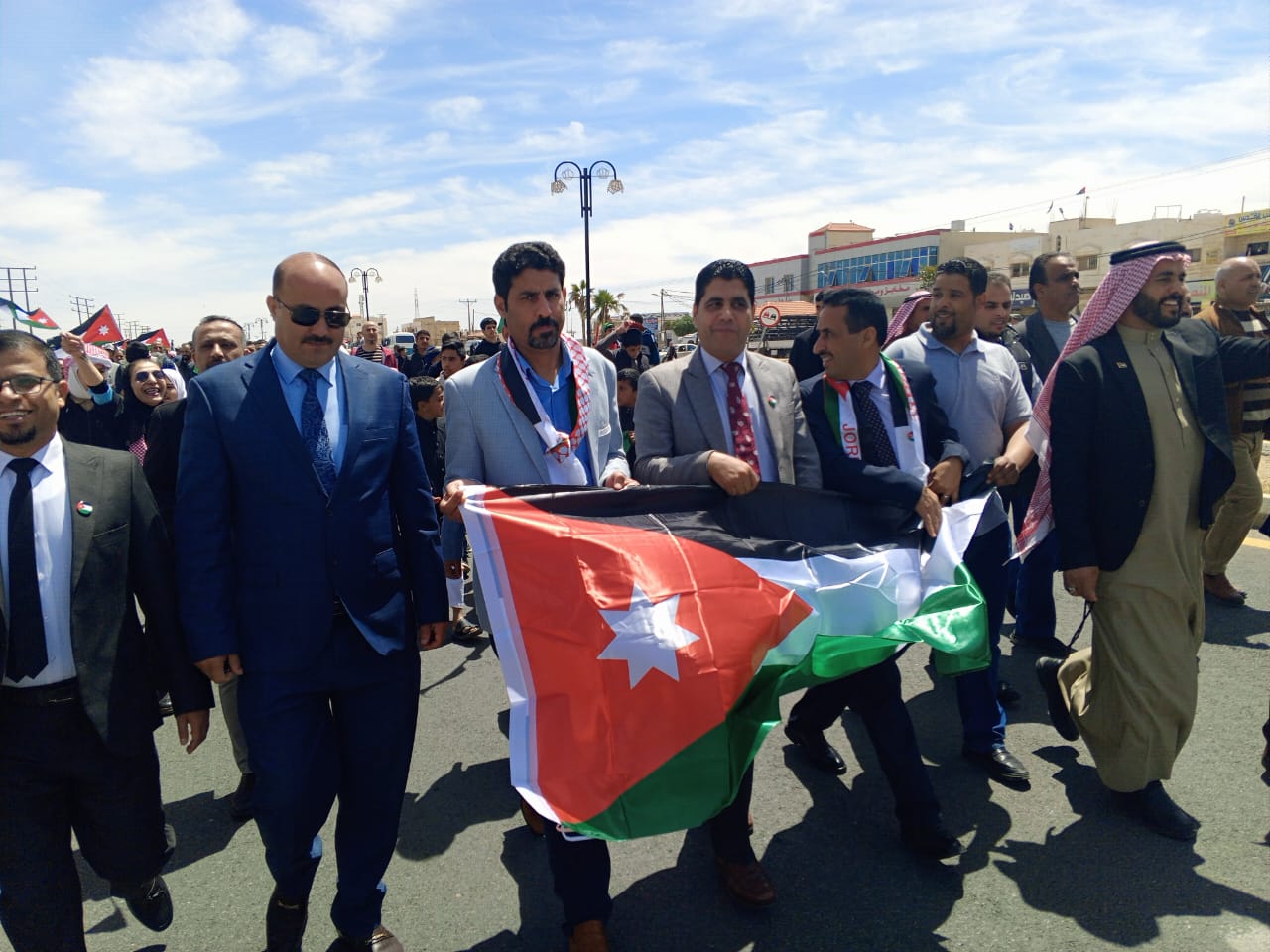 مديرية تربية البادية الشمالية الشرقية تحتفل بيوم العلم الأردني
