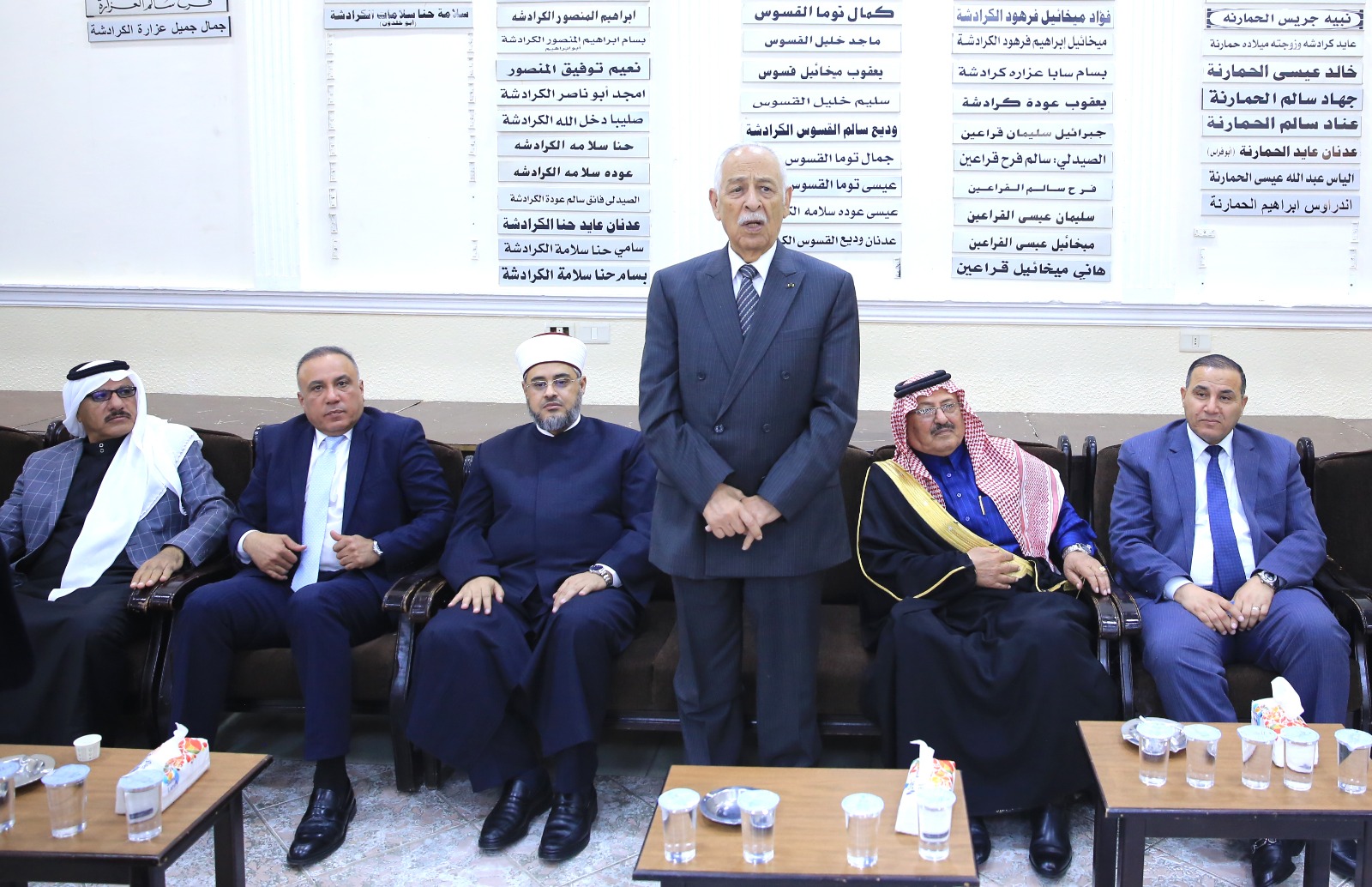 مندوبا عن الملك وولي العهد.. العيسوي يعزي عشائر السواعير والأزايدة والشديفات والأرتيمة