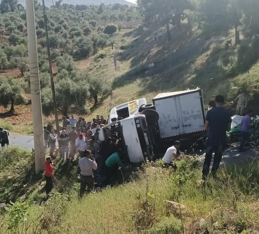 عاجل - محافظة ينعى طالبتين توفيتا إثر حادث سير مؤسف مساء الاثنين