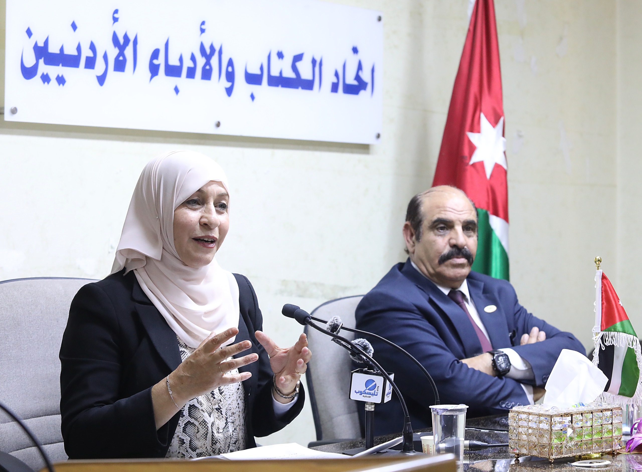 مدير عام وكالة الأنباء الأدرنية تحاضر حول أهمية الثقافة والإعلام في اتحاد الكتاب الأردنيين