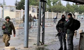 عاجل - 4 مصابين إسرائيليين بإطلاق نار على حاجز ريحان بالضفة