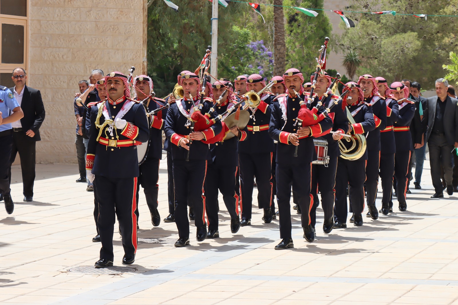 جامعة الحسين بن طلال تحتفل بعيد الاستقلال التاسع والسبعين للمملكة الأردنية الهاشمية