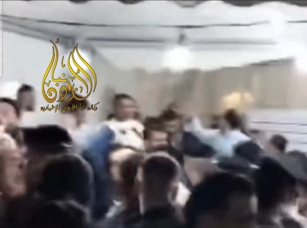 عاجل- مشاجرة خلال فرز الأصوات في انتخابات المحامين .. والأمن يتدخل (فيديو)