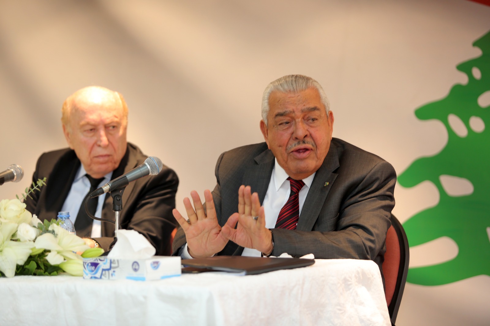 في ندوة نظمتها 