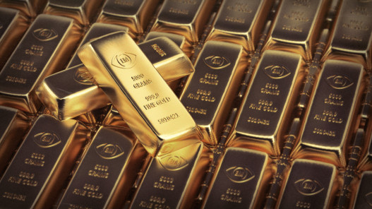 الذهب يرتفع مستفيدا من بيانات أميركية ضعيفة