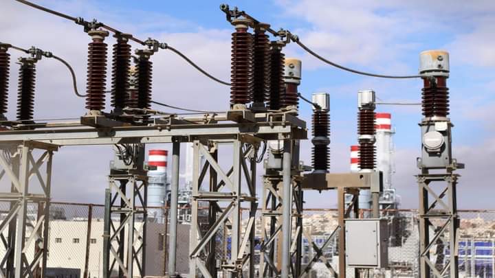 الخرابشة: فلس الريف يزود 186 موقعًا ومنزلاً بالكهرباء خلال 