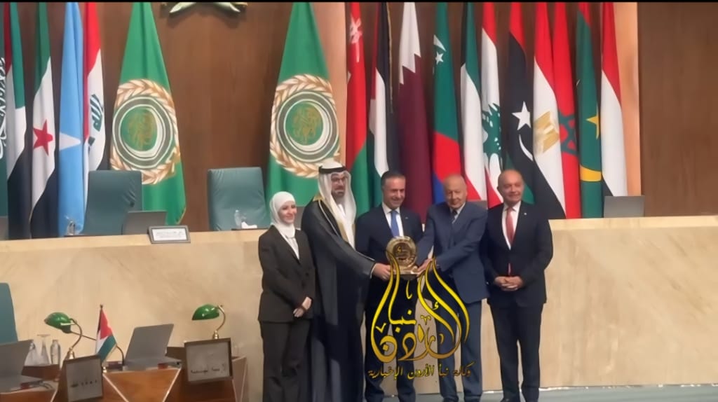 عاجل - وزارة الصناعة والتجارة والتموين تفوز بجائزة التميز الحكومي العربي .. أفضل وزارة عربية