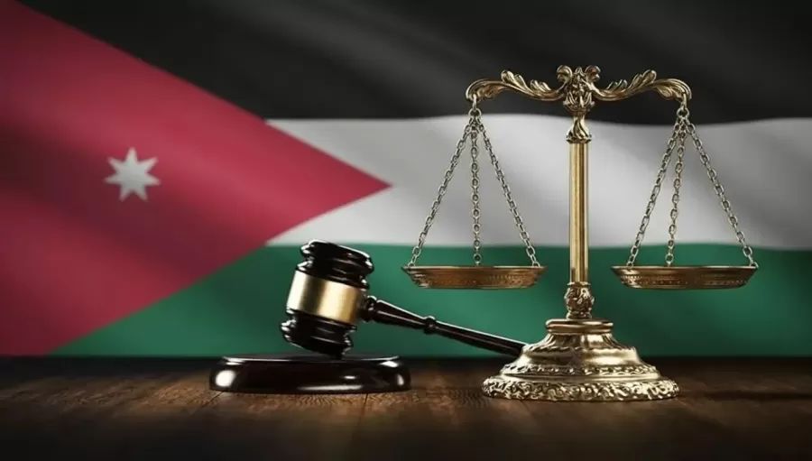 السجن 5 سنوات وغرامة 270 ألف دينار لموظف اختلس أموال طلبة المخيمات السورية بوزارة التربية