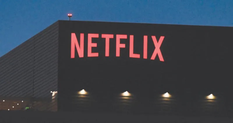 استحواذ نتفليكس على وارنر براذرز يثير تساؤلات حول