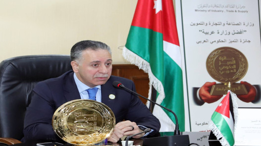 وزير الصناعة: أتمتة الخدمات بنسبة 100% العام المقبل