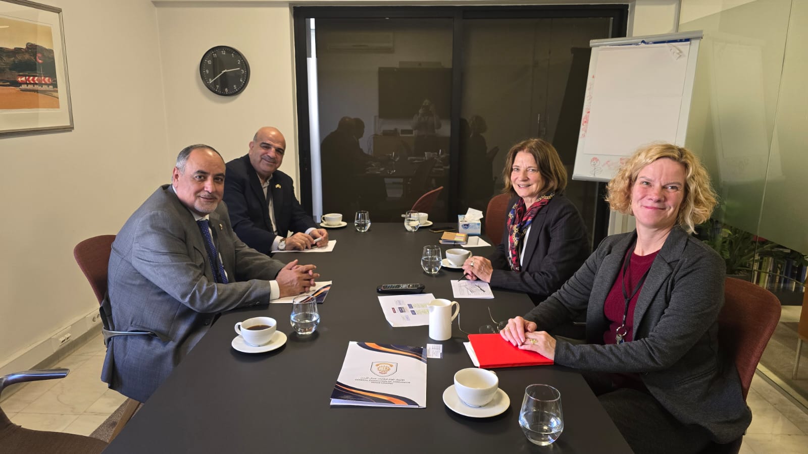 اتحاد العمال يبحث مع السفيرة النرويجية تعزيز التعاون المشترك