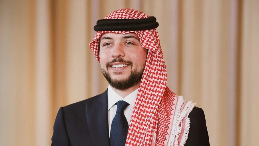 ولي العهد يطمئن على صحة اللاعب يزن النعيمات هاتفيا