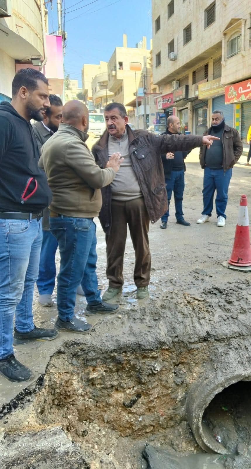 جولة ميدانية لرئيس لجنة بلدية الزرقاء لمتابعة استعدادات الشتاء