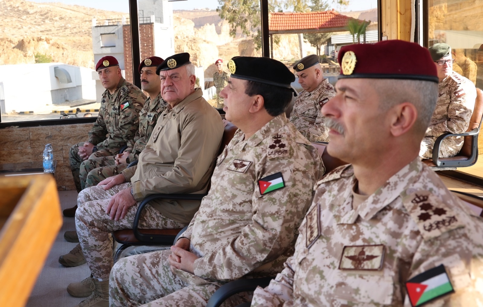 الحنيطي يرعى تخريج دورة مكافحة الإرهاب ويتابع تمريناً في القوات الخاصة