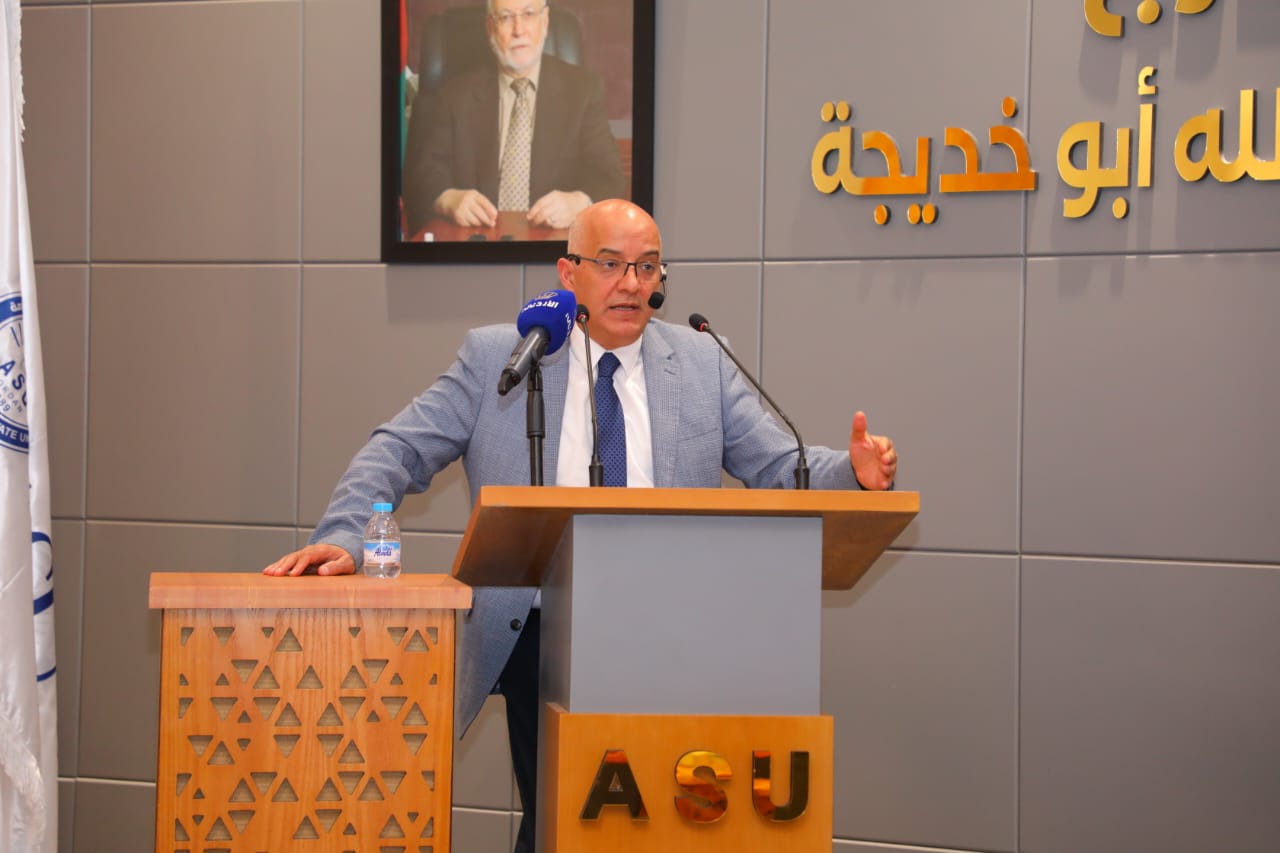 ندوة حوارية في العلوم التطبيقية تناقش آفاق التحديث السياسي في ضوء خطاب العرش السامي