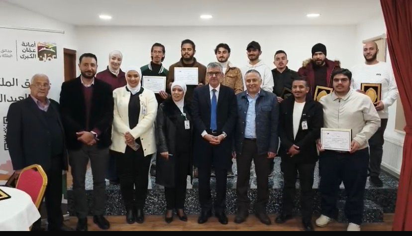 حدائق الملكة رانيا تخرج المشاركين في دورة صيانة الأجهزة الخلوية