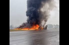 تحطم طائرة خاصة أثناء هبوطها في نورث كارولينا.. ومقتل 6