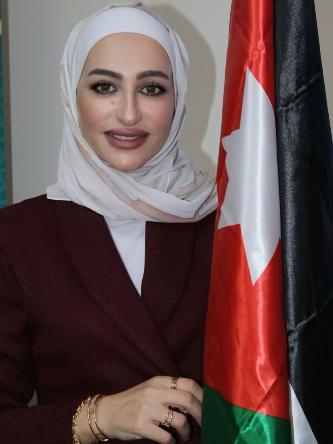 استشارية نفسية أسرية : رفض المصافحة أحيانًا انعكاس لصدمات الانفعال وليس إساءة للاعبين 