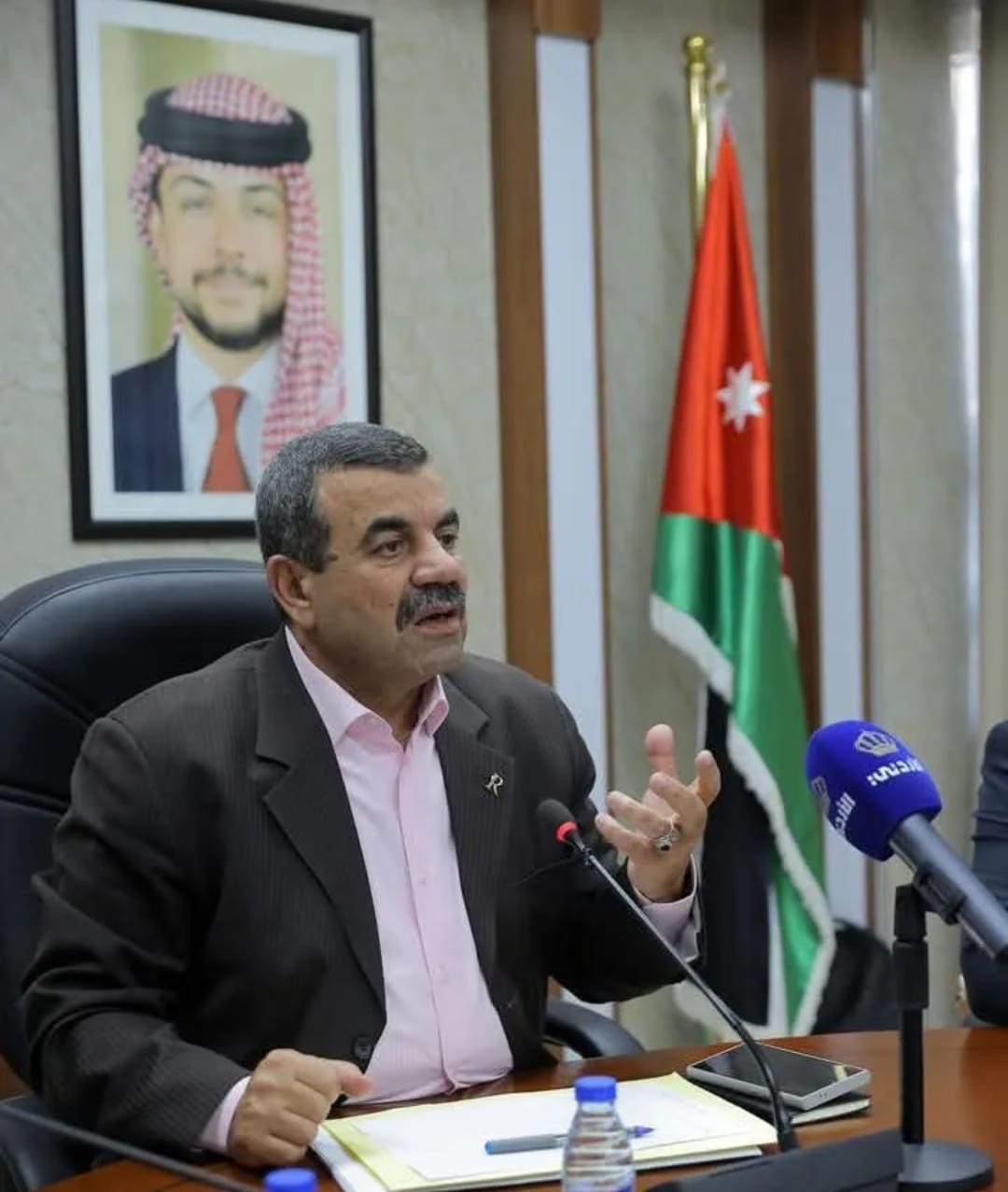 العماوي يفجّر ملف التأمين الصحي في البريد الأردني..بأي حق يُترك الموظفون بلا حماية؟