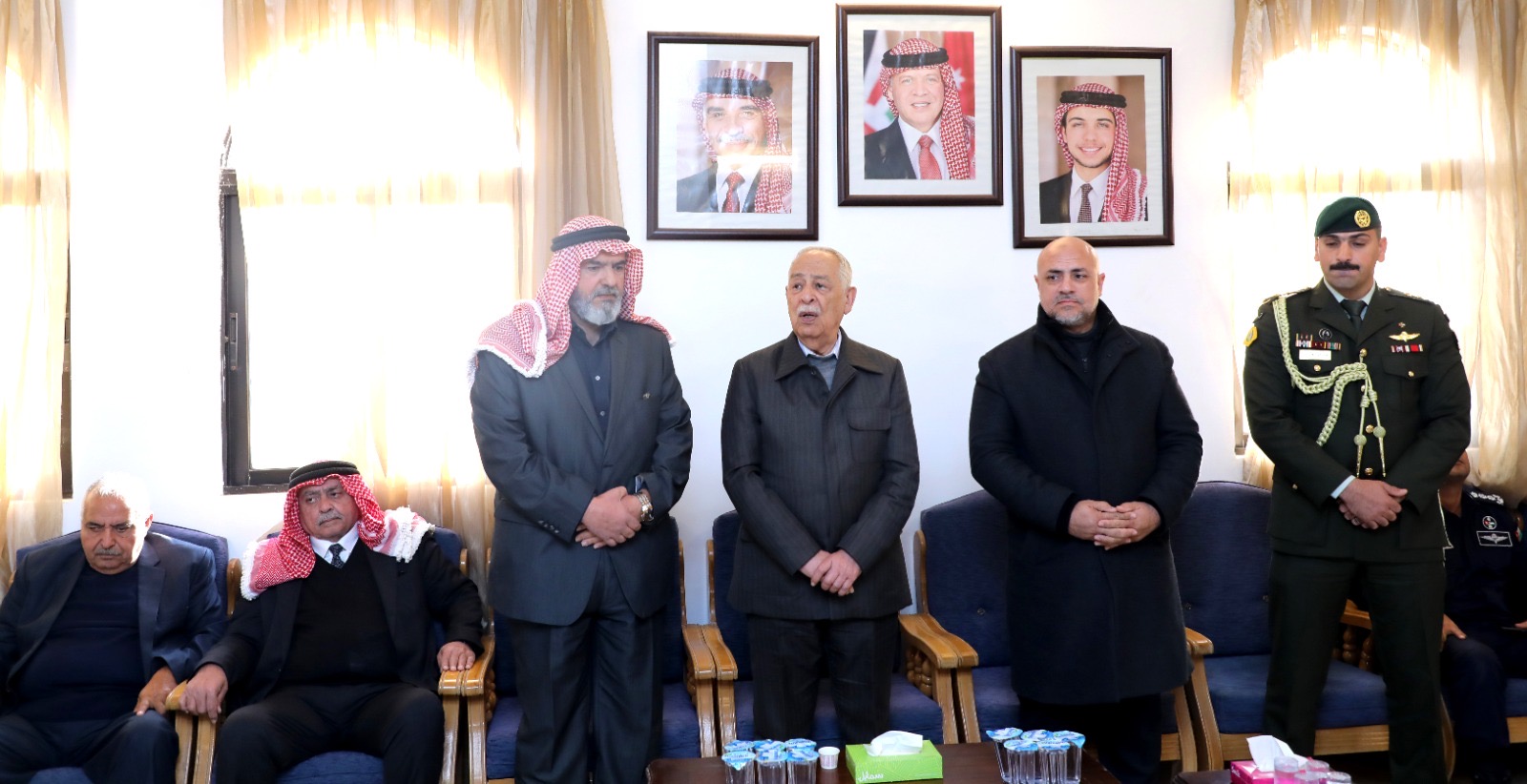 مندوبا عن الملك وولي العهد.. العيسوي يعزي عشيرة العربيات