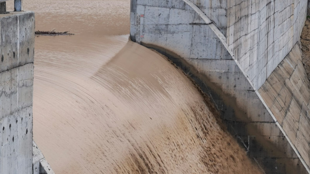 بدء فيضان سد وادي الكرك