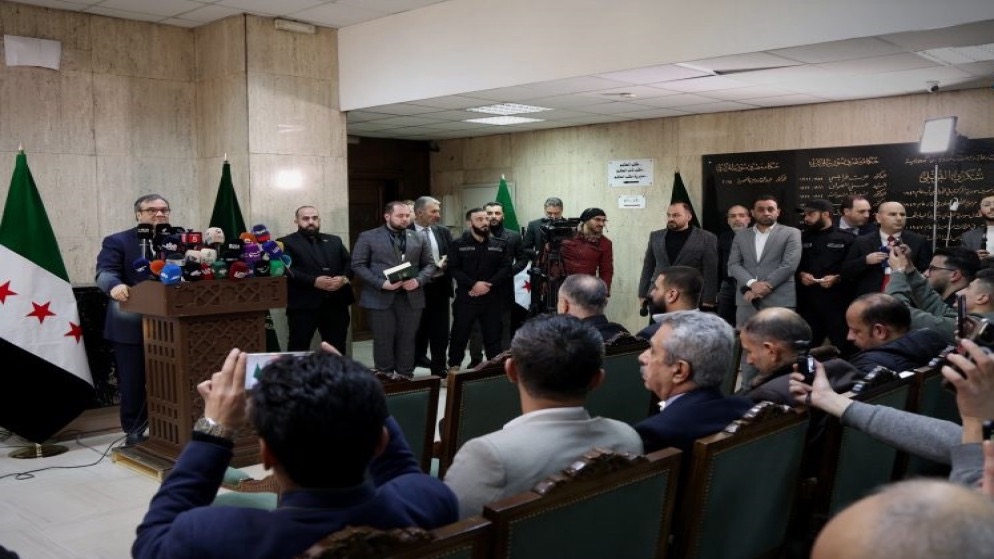 كل 100 ليرة تعادل ليرة واحدة… عملة جديدة في سوريا بحذف صفرين