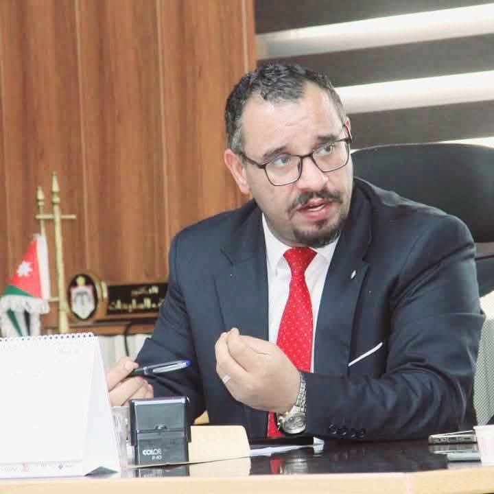 تهنئة من الدكتور عاكف السليحات مدير صحة محافظة البلقاء بمناسبة العام الجديد 2026