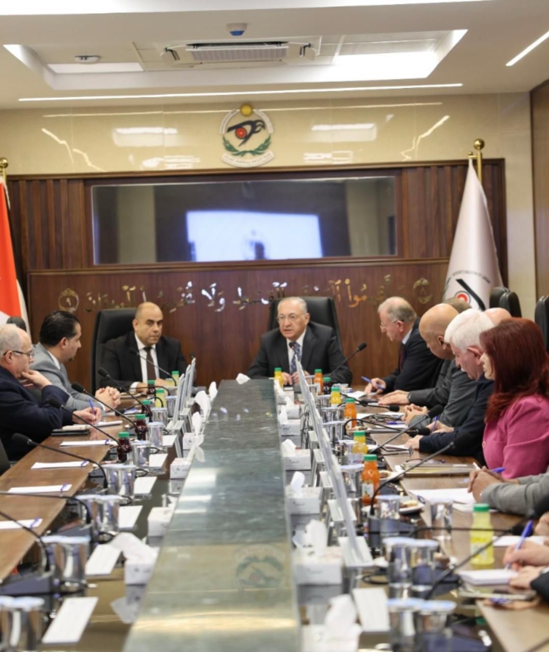 مجلس مفوضي الأوراق المالية يزور النزاهة ومكافحة الفساد 