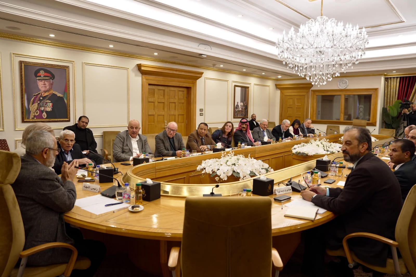 لجنة الخدمات العامة تشيد بأداء إدارة الأرصاد الجوية وتبحث سبل دعمها وتطويرها